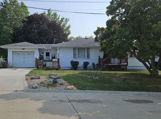 716 W Washington St, Osceola, IA 50213
