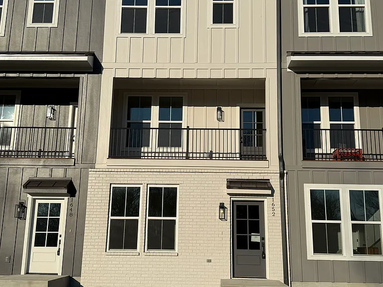 Outside - Front 1