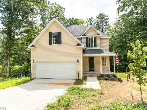 6055 Stanleyville Dr, Rural Hall, NC 27045
