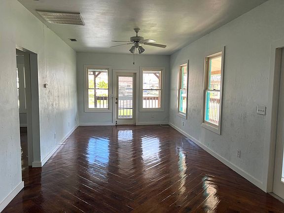 5th image of 202 Allen Ave