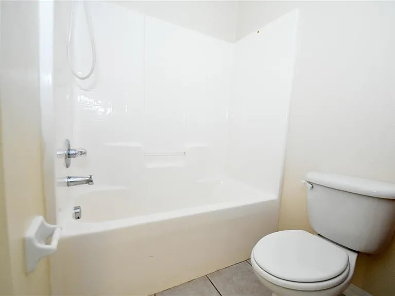 9612 Seadale Ct #201 — Photo 26