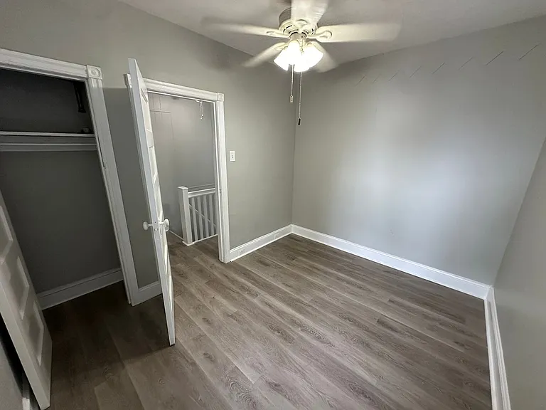 5743 Pemberton St — Photo 15