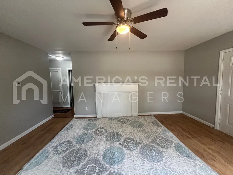 1318 Woodward Rd — Photo 6