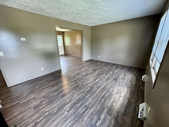 3rd image of 3970 & 3960 N Meadow Ridge Dr #3960