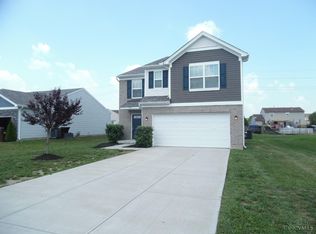 906 Dover Ct, Trenton, OH 45067