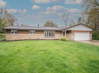 N68W13723 Bay Ridge Ct, Menomonee Falls, WI 53051