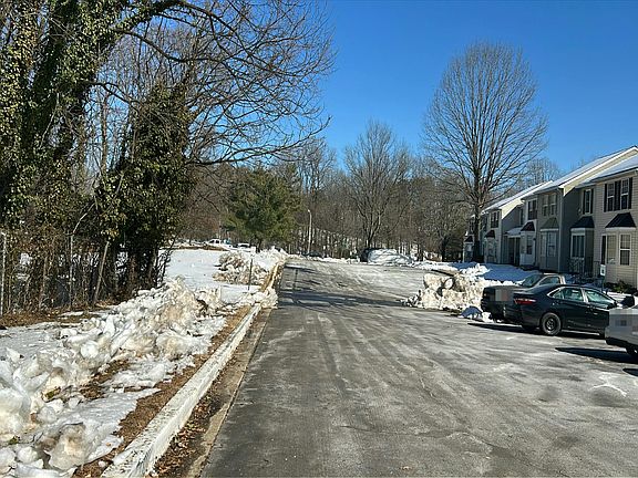 5th image of 6909 Bankrun Ter