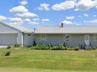 1215 Turner St, Auburn, ME 04210
