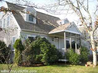 193 Otis Bassett Rd, Tisbury, MA 02568