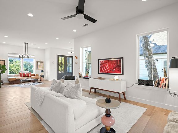 2nd image of 7609 Summervale Dr