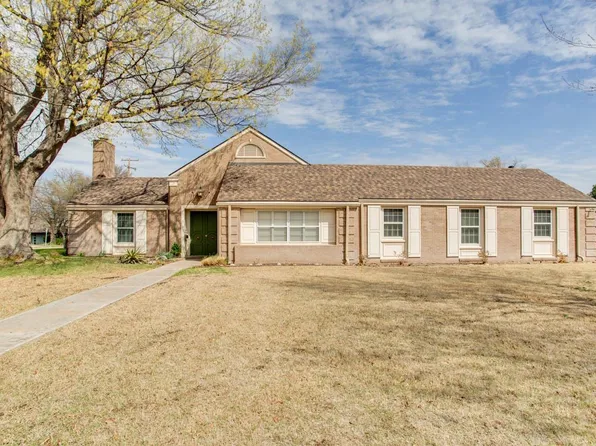 1822 Comanche Trl, Enid, OK 73703