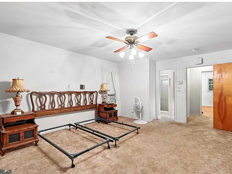 1354 Weston Dr — Photo 13