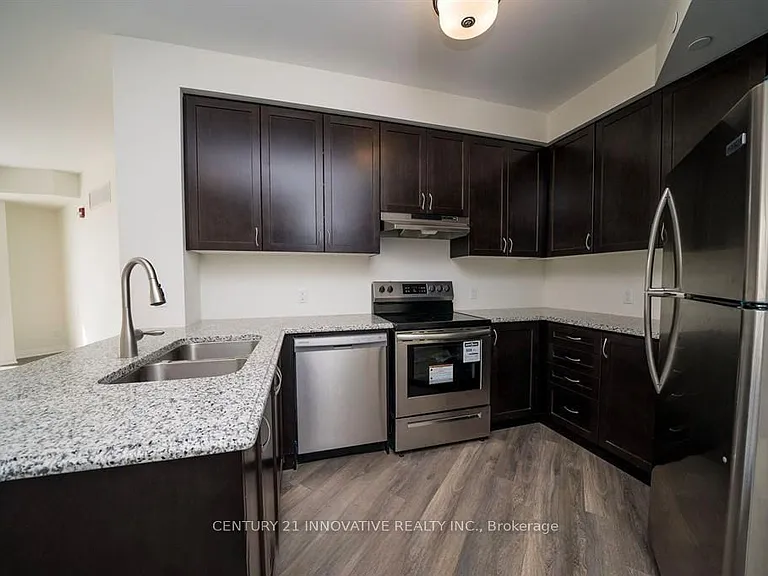 58 Adam Sellers St #212 — Photo 4