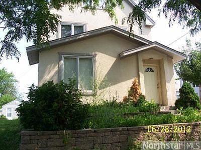 1st image of 419 19th Ave NE