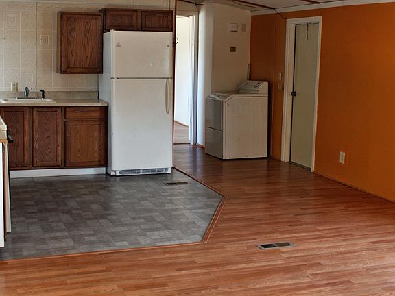 5th image of 3300 E Lamb Dr Unit 2