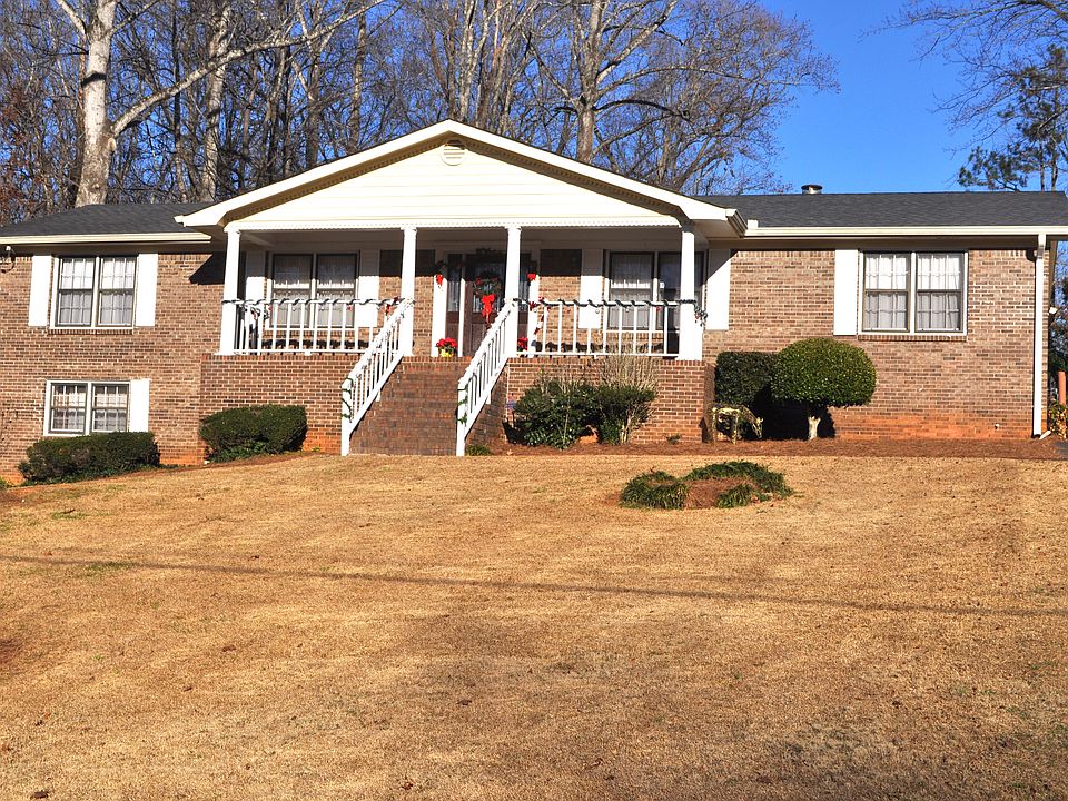 1st image of 3870 Rock Cliff Dr SW