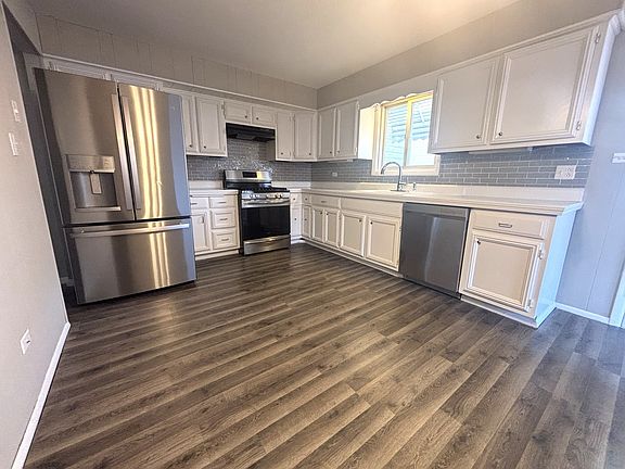 4th image of 1606 W Lexington Dr