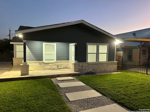 2218 Leal St, San Antonio, TX 78207