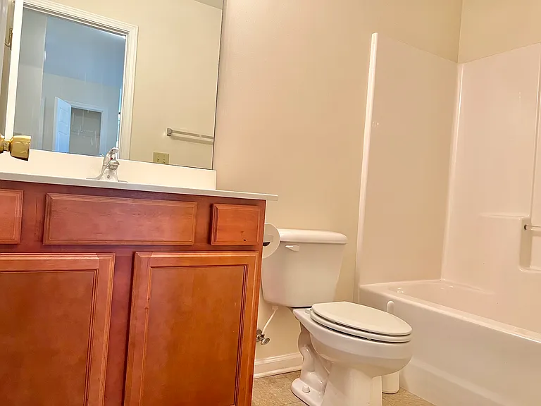 805 & 807 Melanie Ln #807 — Photo 9