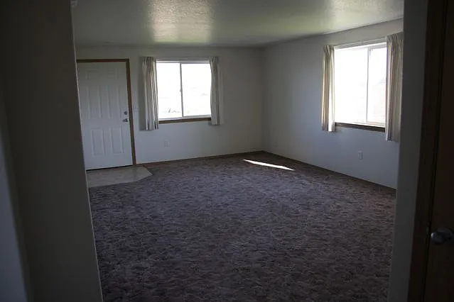 2 bed, 1080 sqft, $1,950 — Photo 3