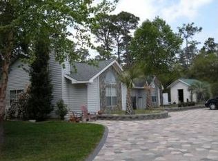 22 Lodge Rd, Freeport, FL 32439