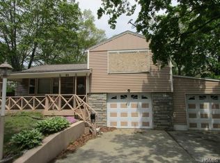 25 Connor St, Willimantic, CT 06226