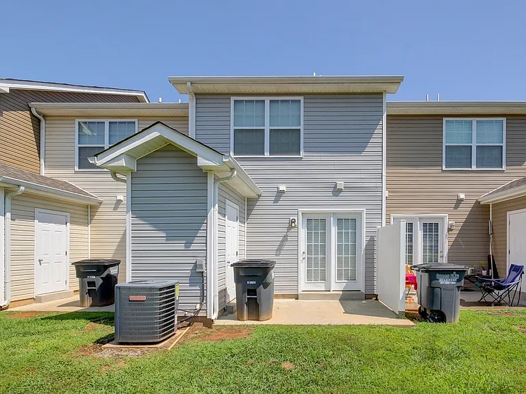 310 Sam Houston Cir — Photo 11