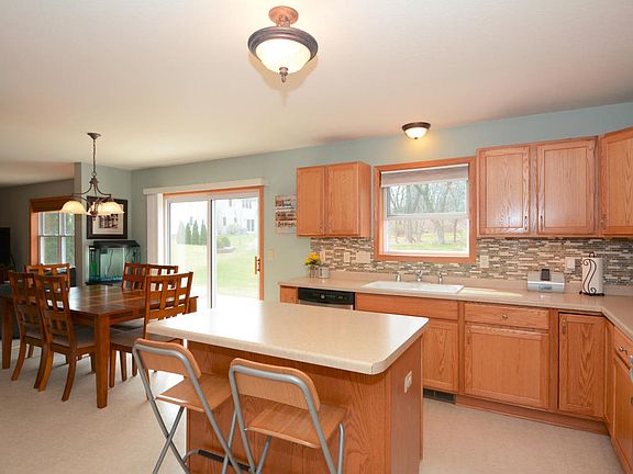 5th image of 9033 S Delaware Dr