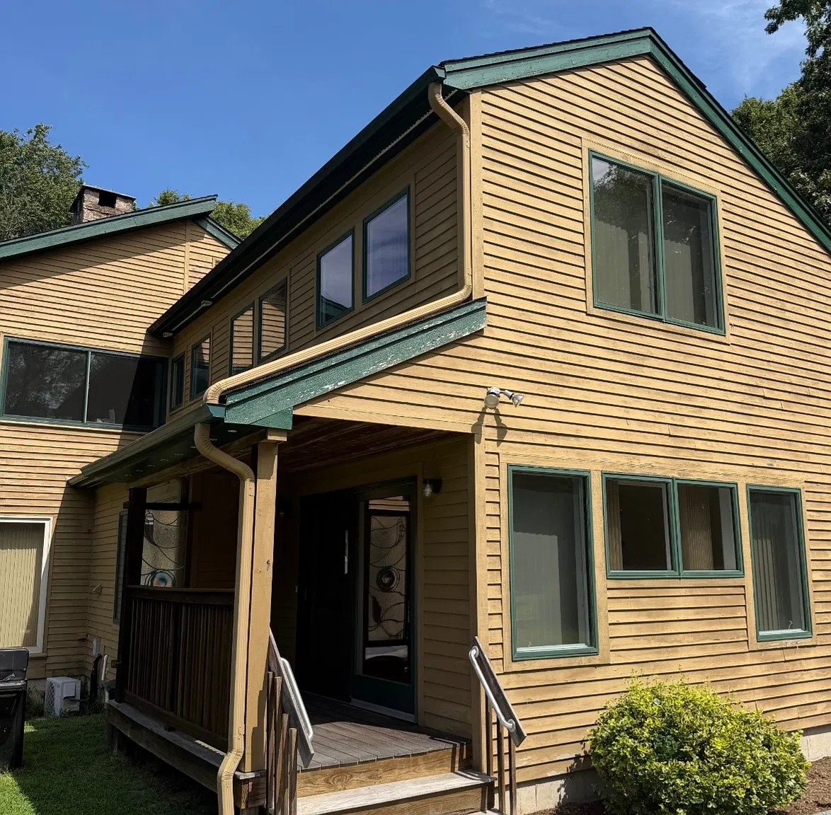2 bed, 950 sqft, $3,000 — Photo 1