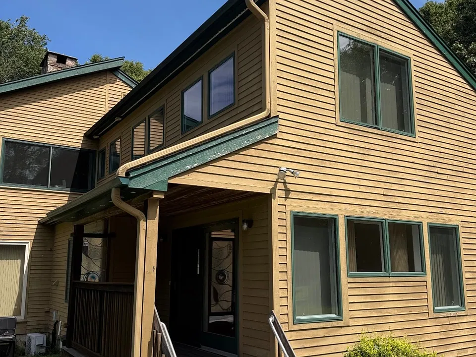 85 Green Hill Rd