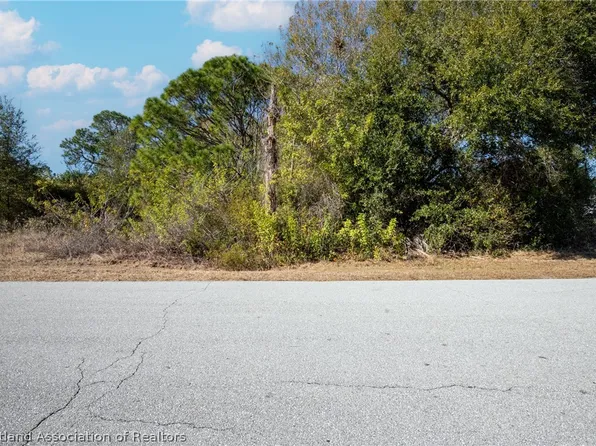 636 Fairfield Ave, Lake Placid, FL 33852