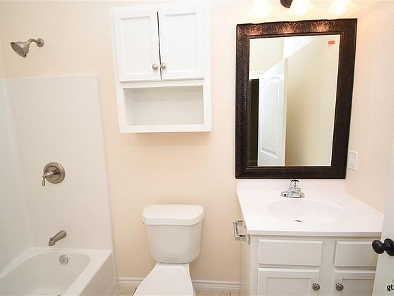 5th image of 11756 County Road 215 Unit B