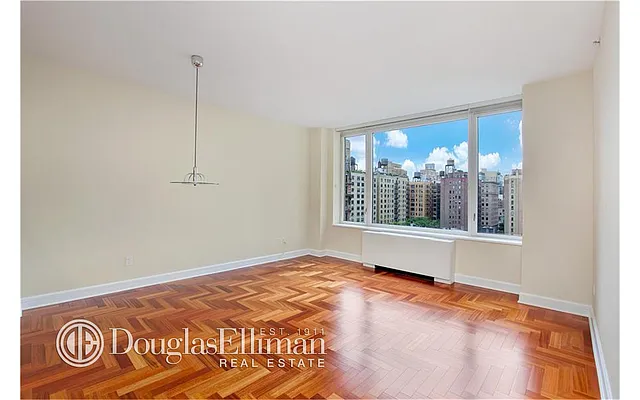 Rented by Douglas Elliman | media 15