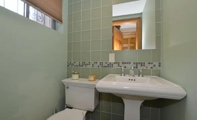 79 Plymouth Rd — Photo 12