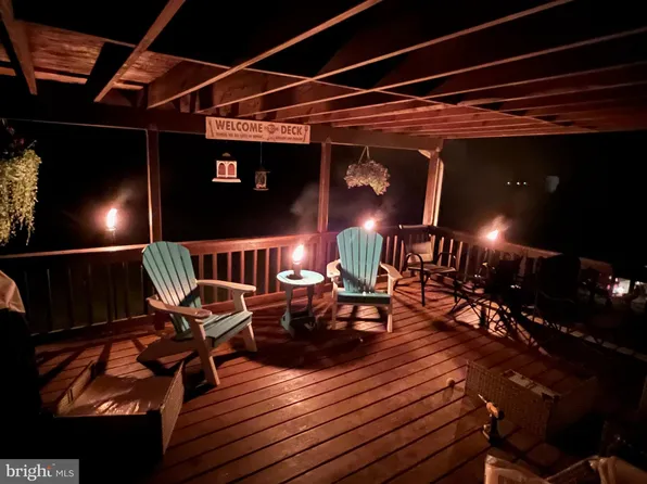 258 Diplomat Dr, Robesonia, PA 19551