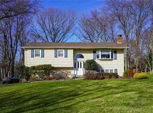 1 Margaret Ln, Thiells, NY 10984