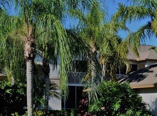 8640 Cedar Hammock Cir APT 525, Naples, FL 34112