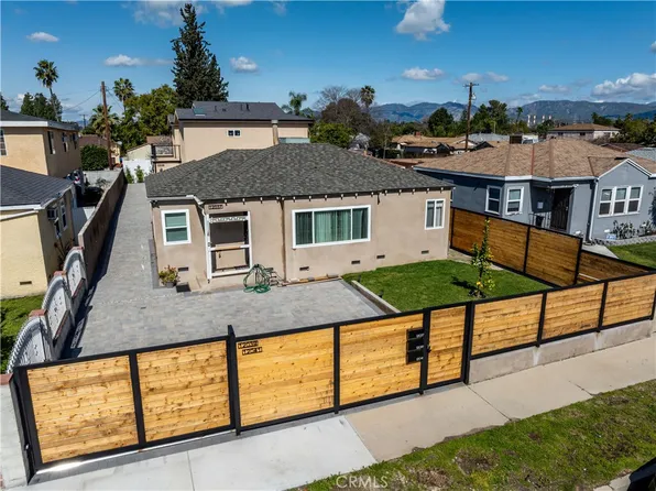 12037 Rialto St, Sun Valley, CA 91352