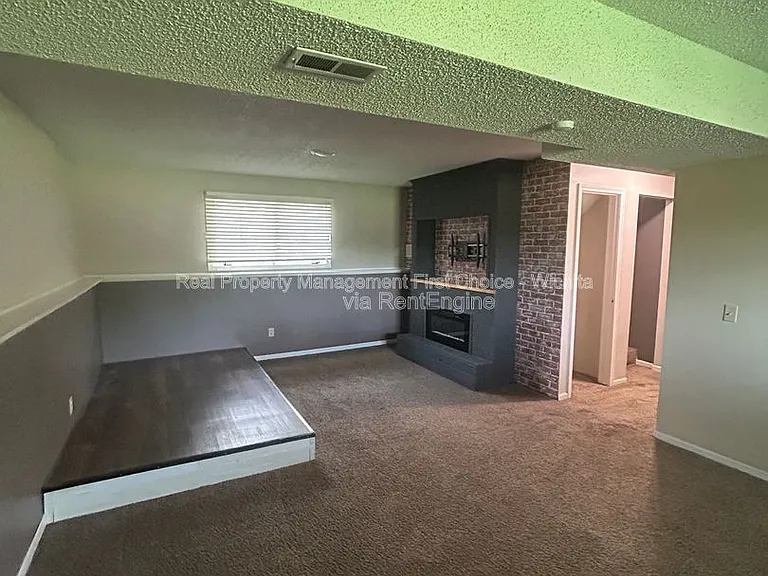 3147 N Brookfield Ct — Photo 7