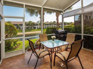 1168 Oxford Ln, Naples, FL 34105