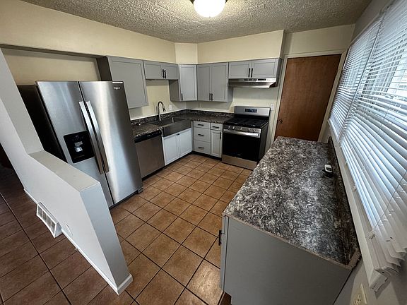 2nd image of 46 Kaydon Dr