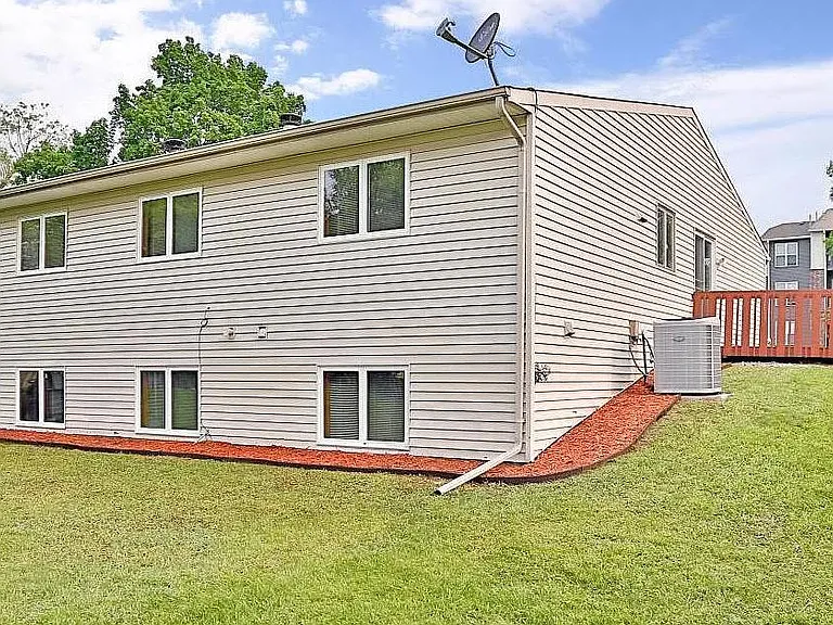 8663 Franlo Rd — Photo 2