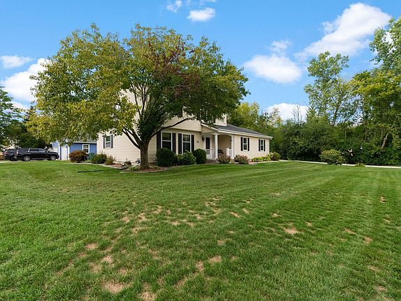 2nd image of W152N7939 Countryside Dr