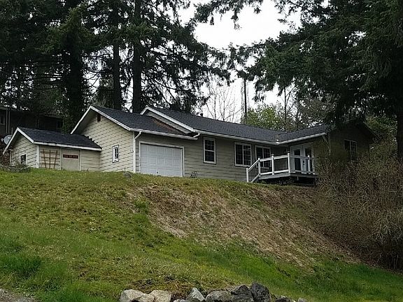 3rd image of 114 Lilac Ln