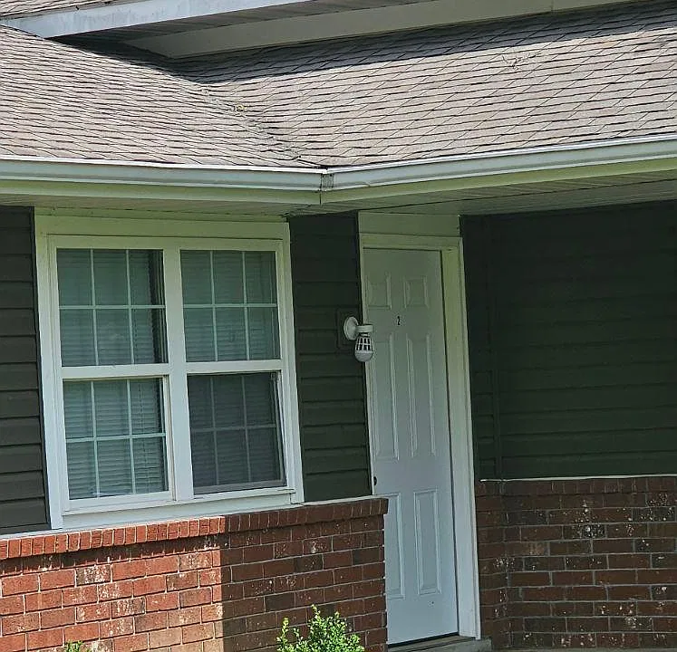91 Village Dr #2