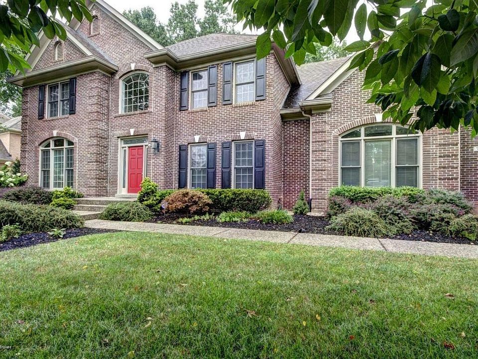 7013 Shallow Lake, Prospect, KY Front at