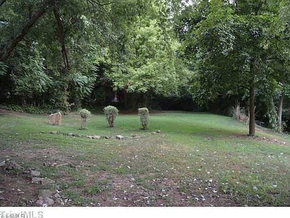 5th image of 629 Cloister Dr