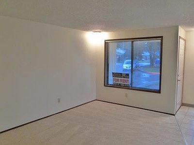 4th image of 2908 NE 86th Ave