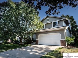 15221 Spencer St, Omaha, NE 68116