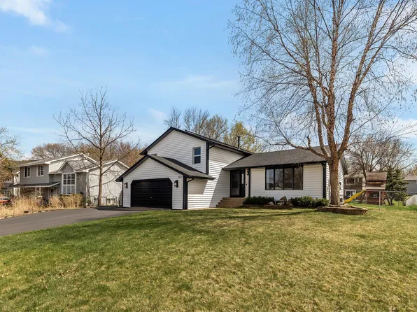 7637 23rd St N, Oakdale, MN 55128